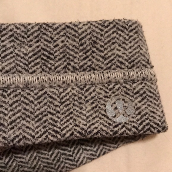 Lululemon headband - Picture 3 of 3